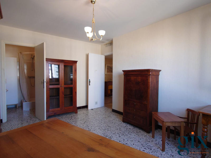 Appartement - 147 m² - 6 pièces