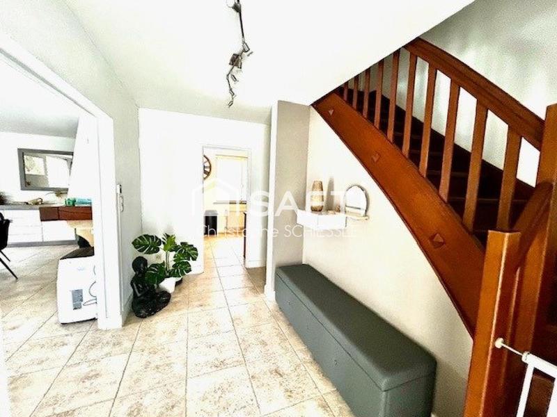 Maison - 183 m² - 7 pièces