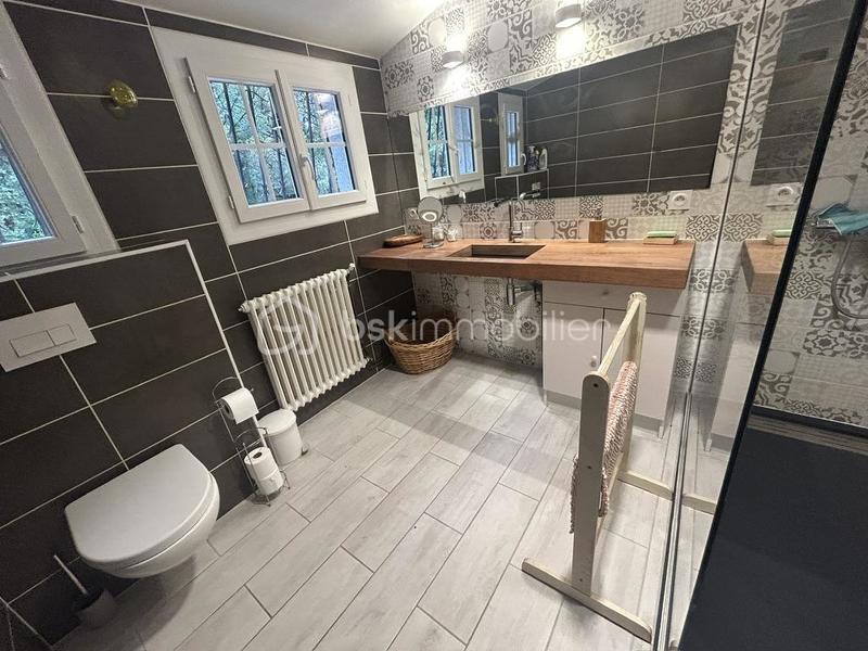 Villa - 187 m² - 6 pièces