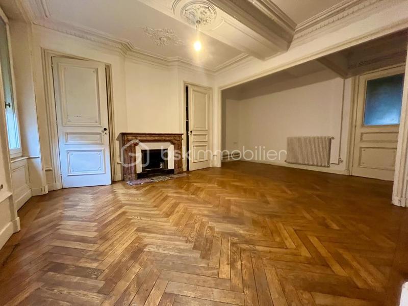 Appartement ancien - 79 m² - 4 pièces