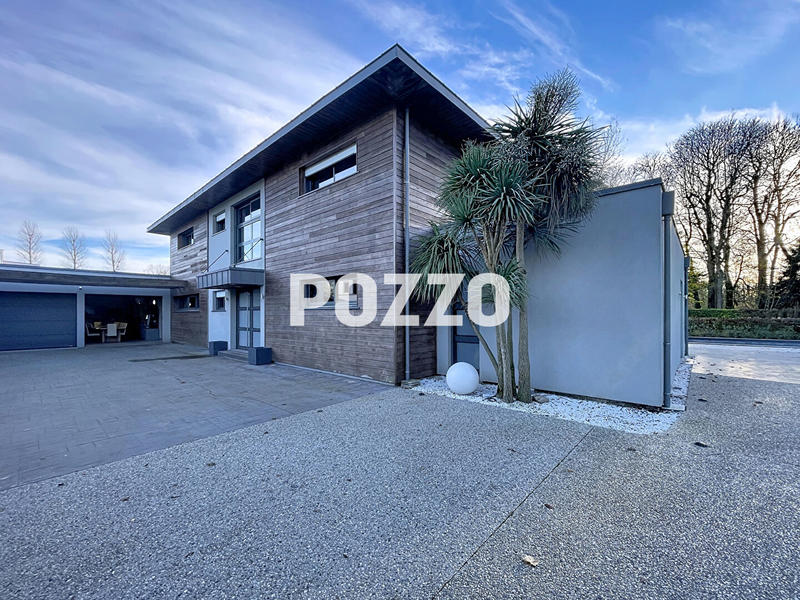 Maison d'architecte - 376 m² - 10 pièces