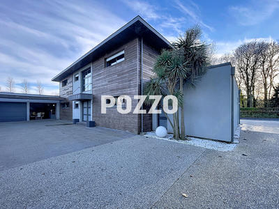 Maison d'architecte - 376 m² - 10 pièces