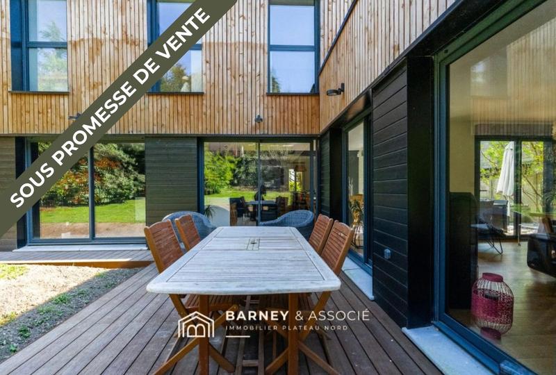 Maison - 190 m² - 8 pièces