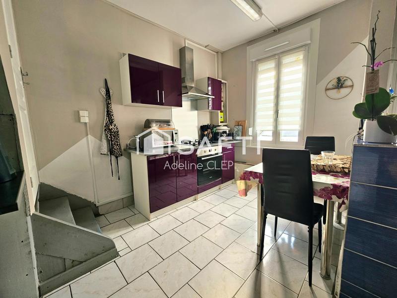 Maison - 324 m² - 15 pièces