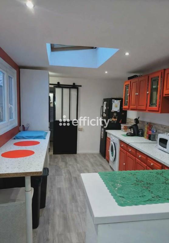 Maison - 102 m² - 5 pièces