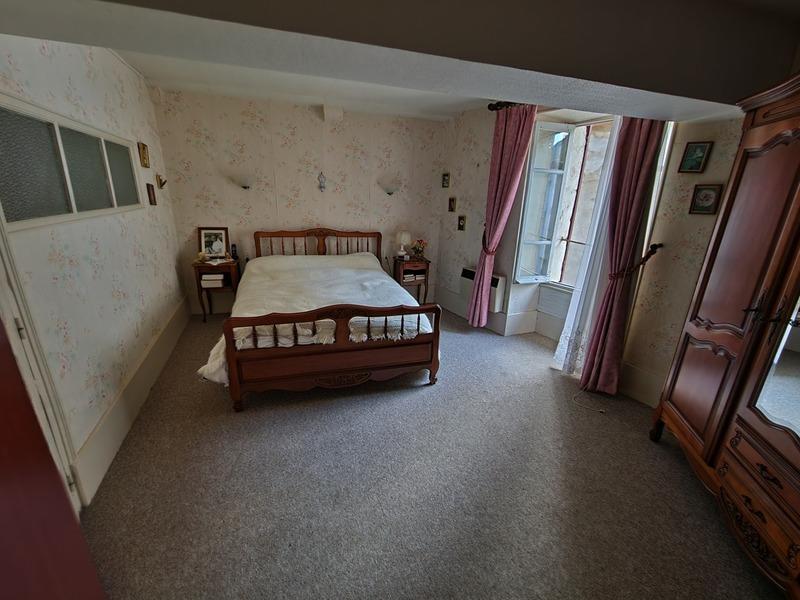 Maison - 151 m² - 7 pièces