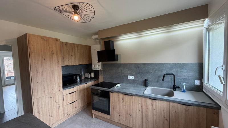 Appartement - 91 m² - 3 pièces