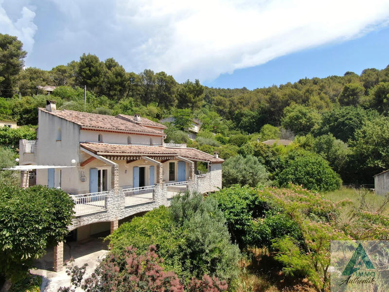 Maison - 150 m² - 5 pièces