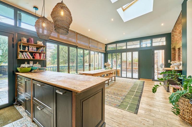 Maison - 165 m² - 6 pièces