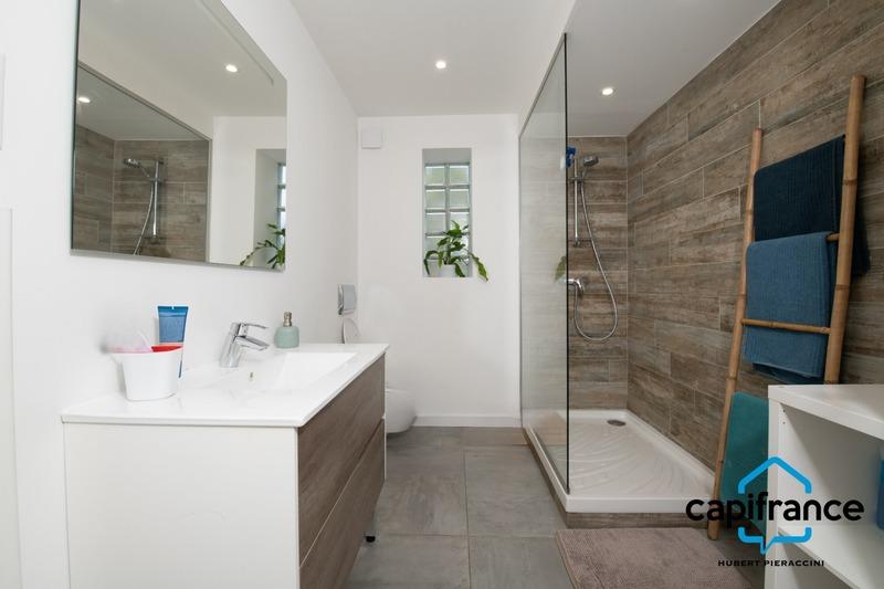 Maison - 172 m² - 7 pièces