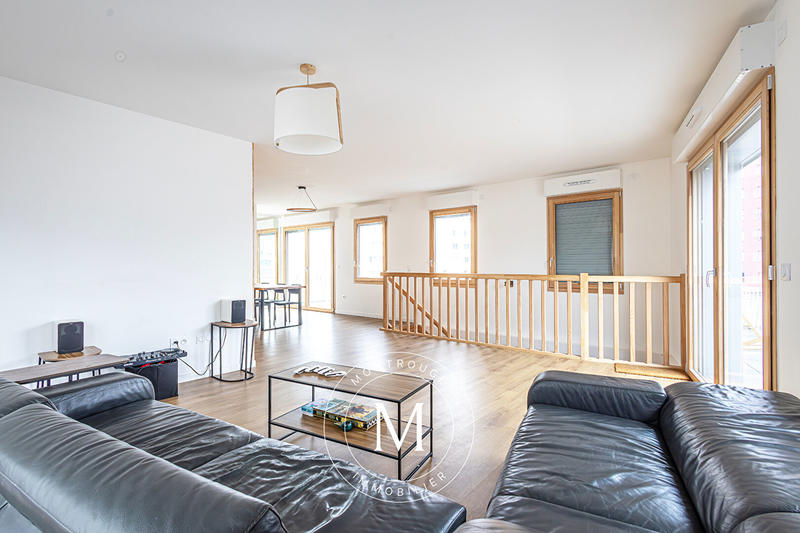 Appartement - 130 m² - 6 pièces