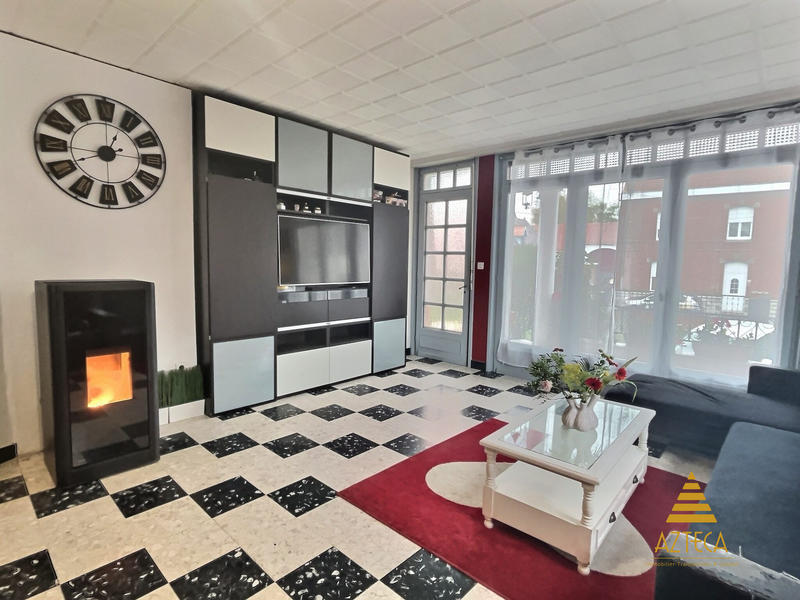 Maison - 221 m² - 8 pièces