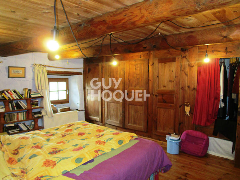 Maison - 180 m² - 8 pièces