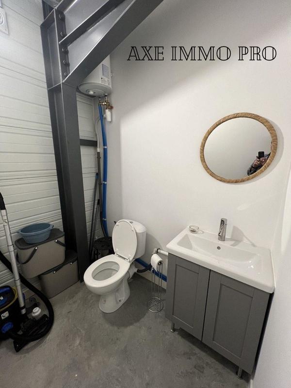 Bureau - 150 m² - 6 pièces