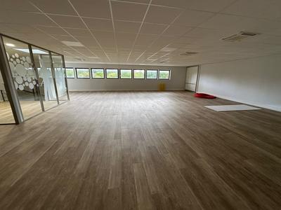 Bureau - 344 m² - 3 pièces