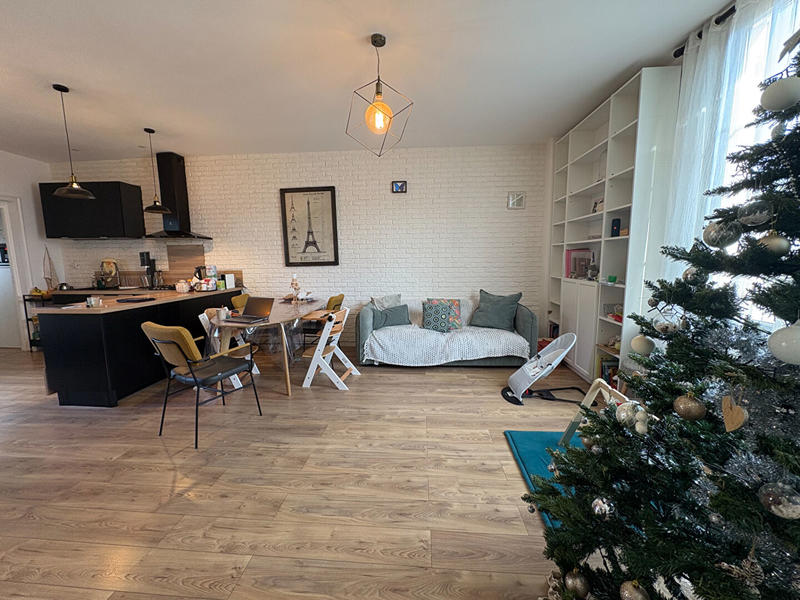 Maison - 92 m² - 4 pièces