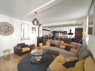 Maison - 171 m² - 7 pièces