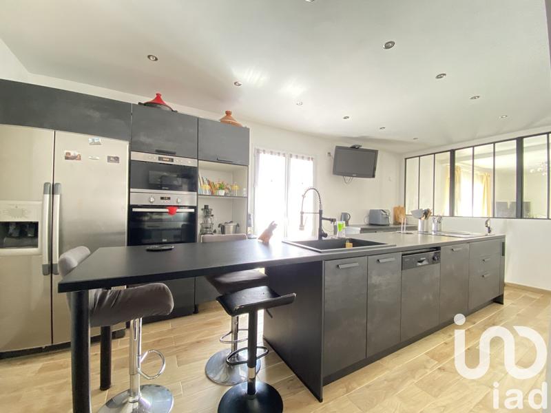 Maison - 195 m² - 8 pièces