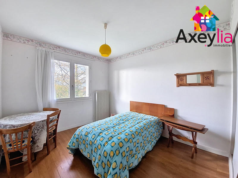 Maison - 104 m² - 5 pièces