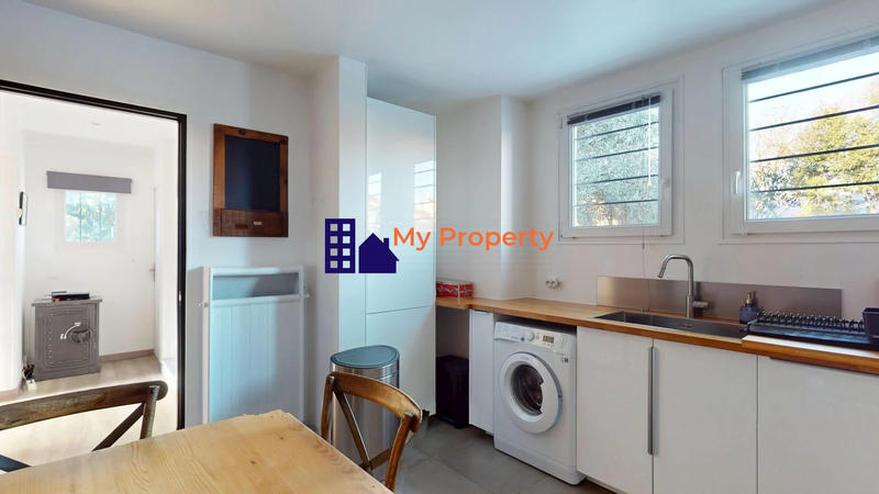 Maison - 96 m² - 5 pièces