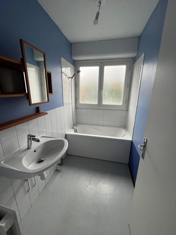 Appartement ancien - 76 m² - 4 pièces