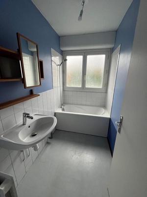 Appartement ancien - 76 m² - 4 pièces