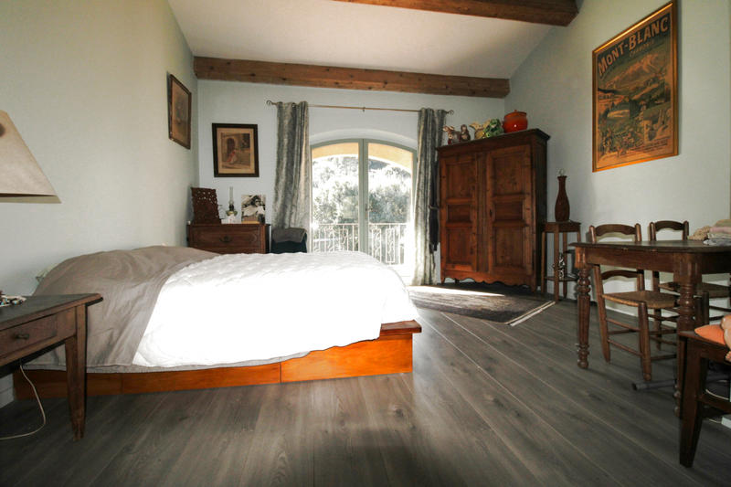 Villa - 220 m² - 5 pièces