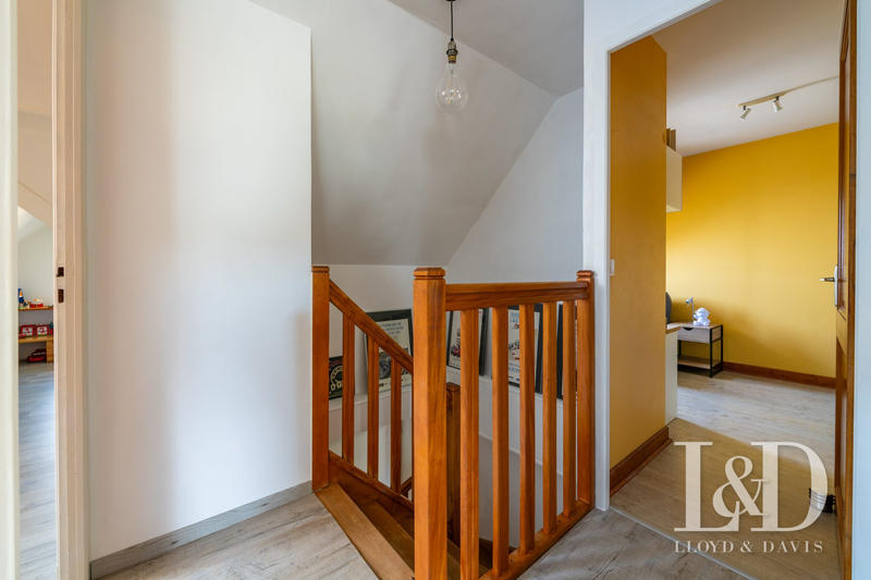 Maison - 105 m² - 5 pièces