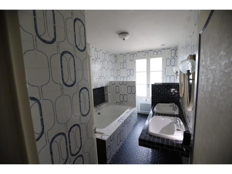 Maison - 159 m² - 9 pièces