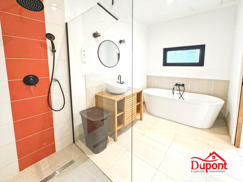 Maison - 105 m² - 5 pièces