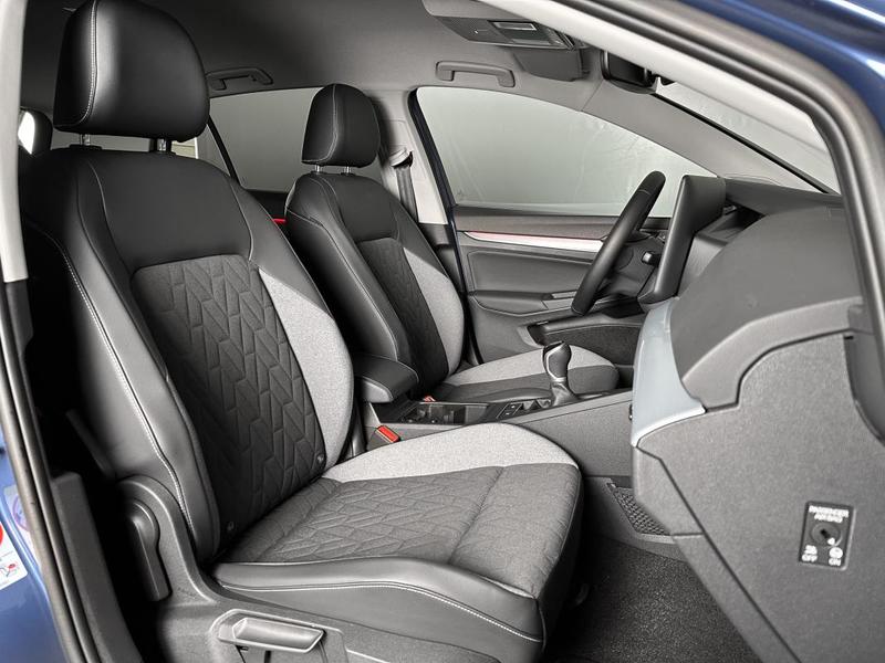 Volkswagen Golf 8 Goal 1.5 Tsi 150ch Phase 2 Cockpit Sieges Chauff Camera Regul Acc Carplay Attelage