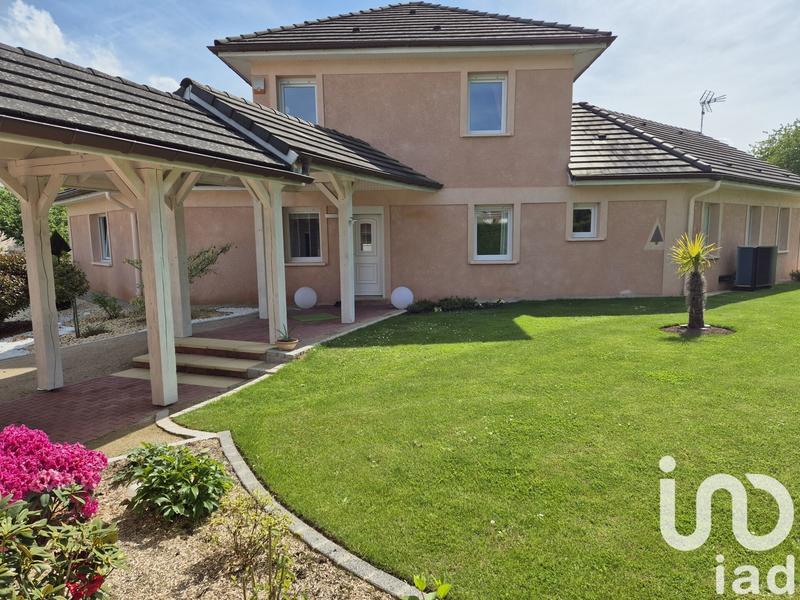 Maison - 208 m² - 4 pièces