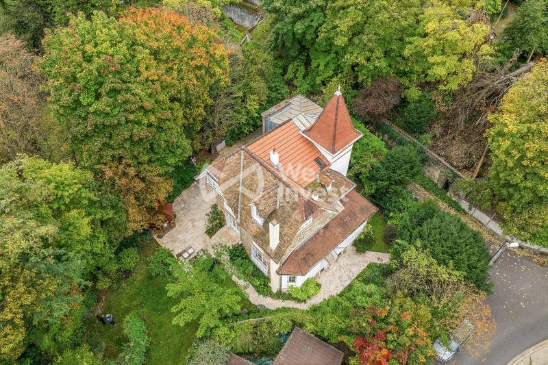 Maison - 266 m² - 10 pièces