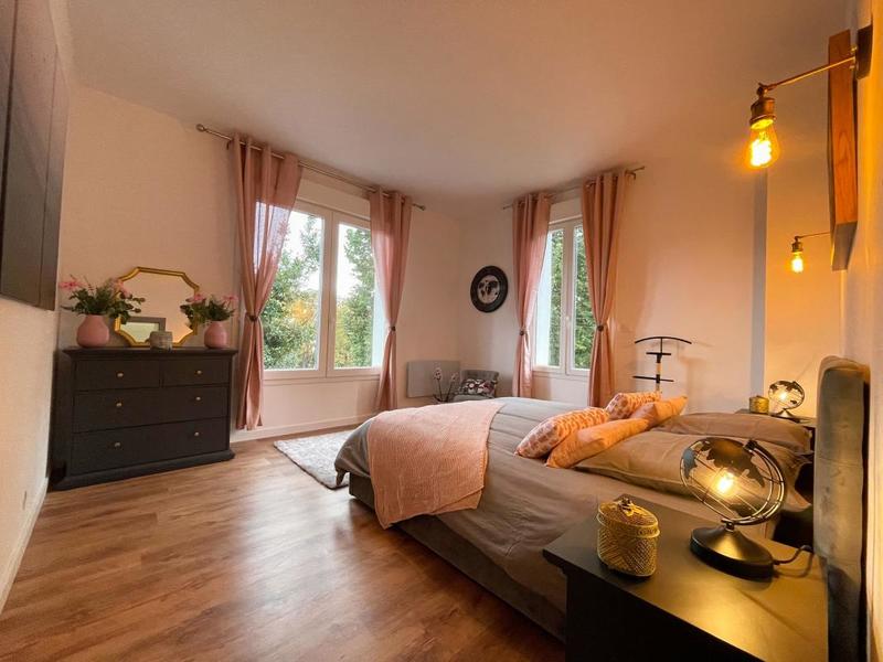 Immeuble - 152 m² - 7 pièces