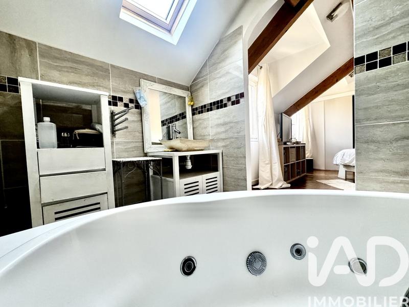 Maison - 163 m² - 7 pièces