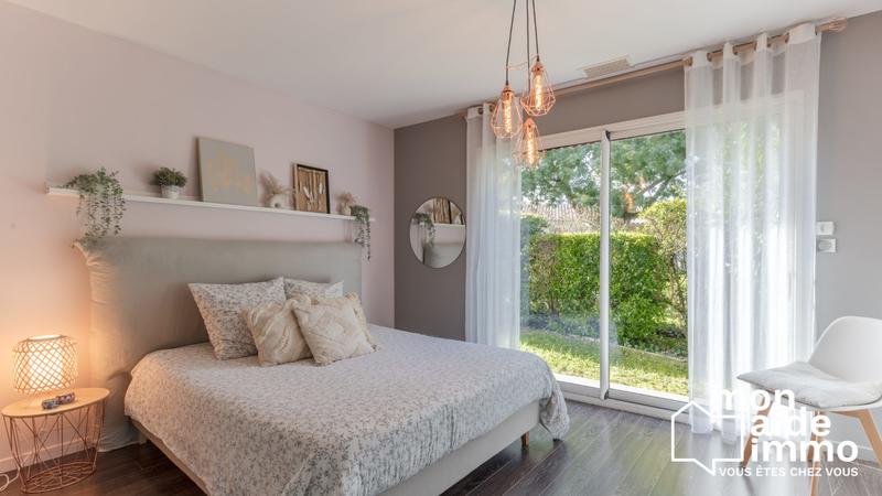 Maison contemporaine - 252 m² - 7 pièces