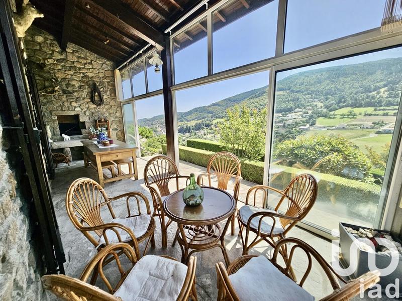 Maison - 186 m² - 6 pièces