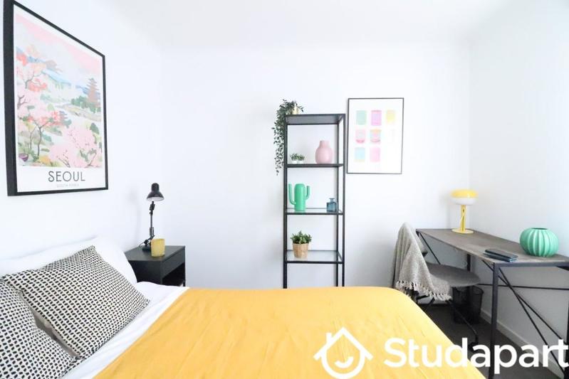 Chambre - 10 m² - 1 pièce