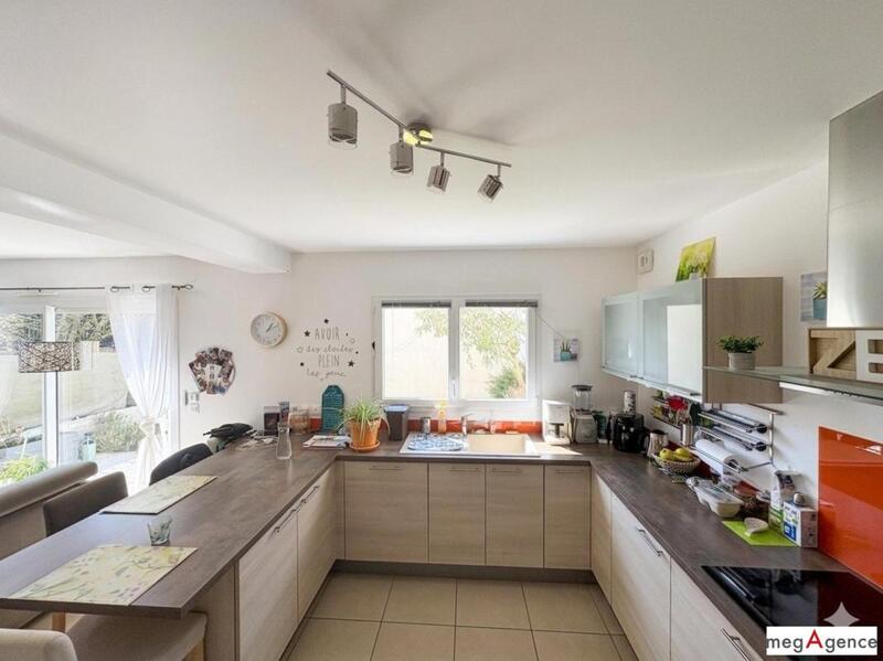 Maison traditionnelle - 80 m² - 4 pièces