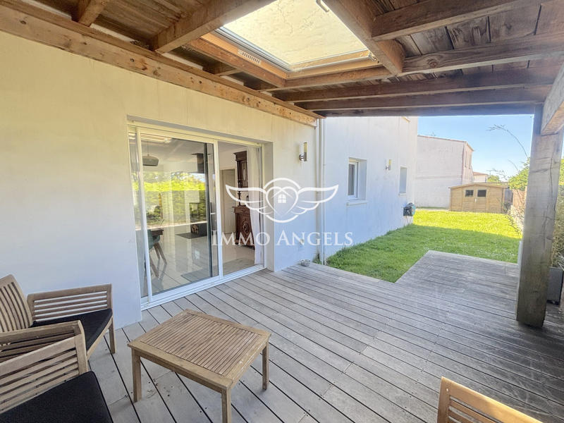 Maison traditionnelle - 107 m² - 4 pièces