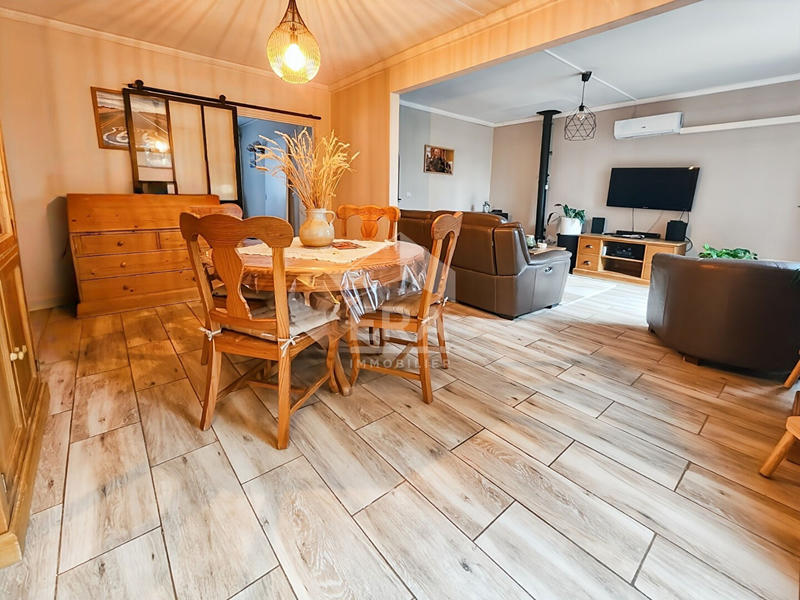 Maison - 128 m² - 6 pièces