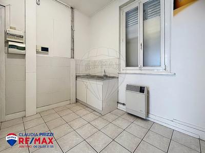 Local commercial - 42 m² - 2 pièces