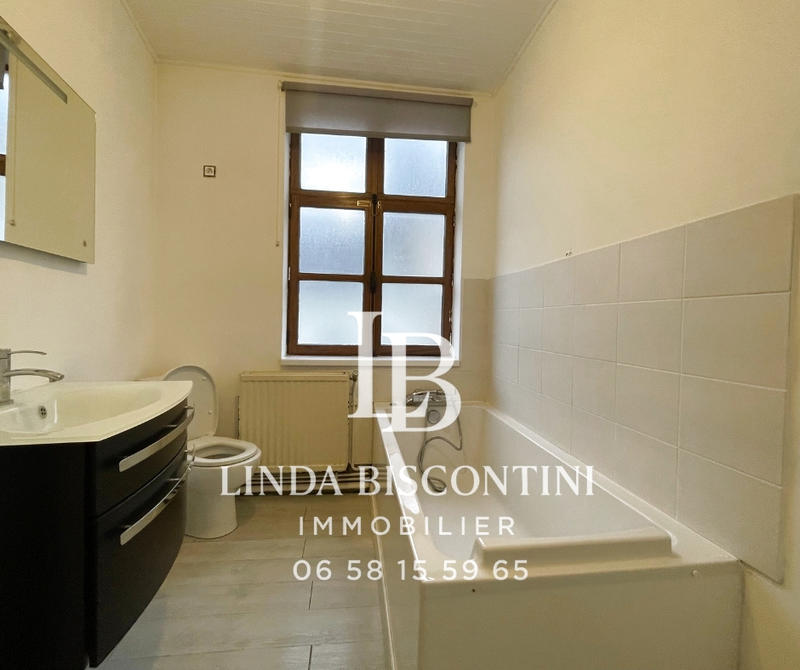 Maison - 145 m² - 9 pièces