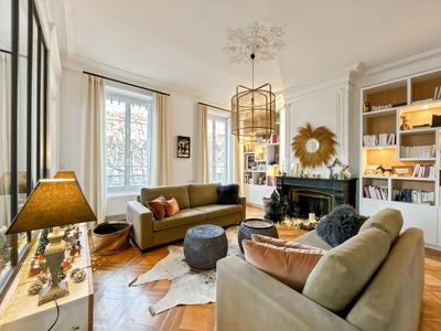 Appartement - 129 m² - 5 pièces