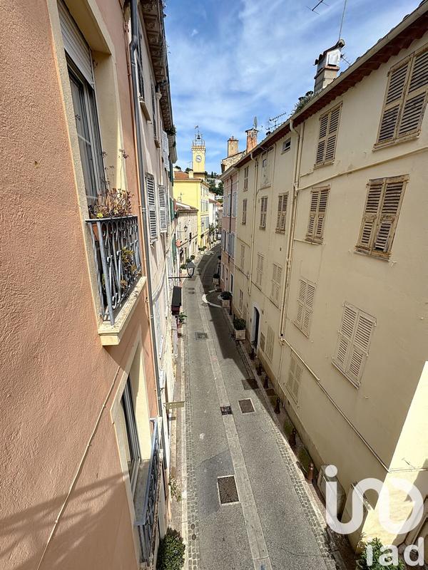 Appartement - 97 m² - 4 pièces