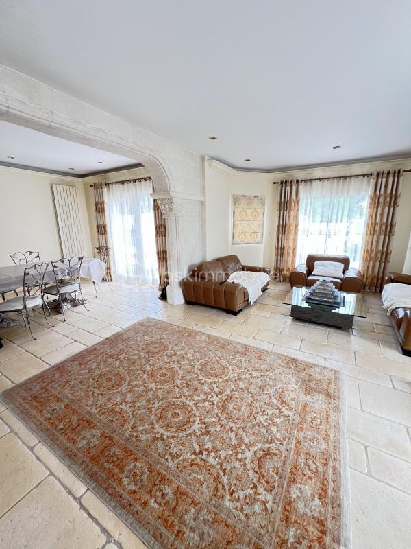 Maison - 155 m² - 6 pièces