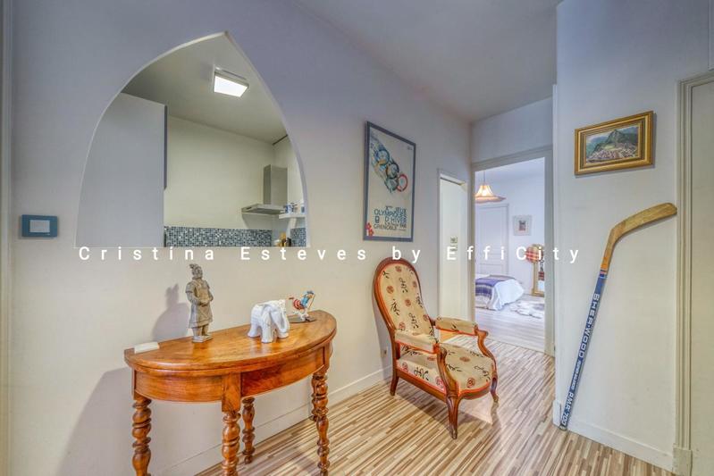 Appartement - 77 m² - 3 pièces