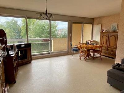 Appartement - 87 m² - 4 pièces