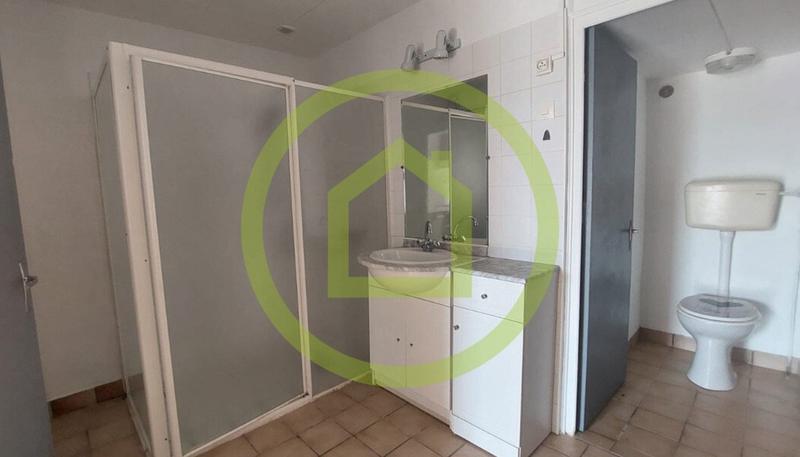 Maison - 220 m² - 7 pièces