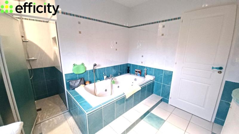 Maison de ville - 120 m² - 6 pièces